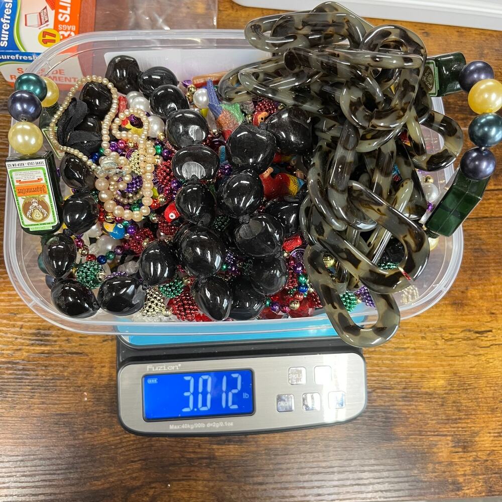 Bulk Mixed Jewelry Lot Assort Fashion Beads & Novelty Charms 3.012 lb Collection